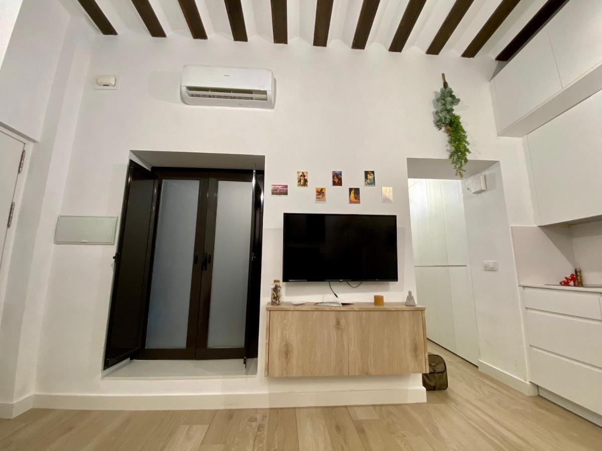 Cosy Studio In Alameda District Apartment เซบีญา ภายนอก รูปภาพ